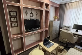 2-к. квартира, 50 м², 4/6 эт.