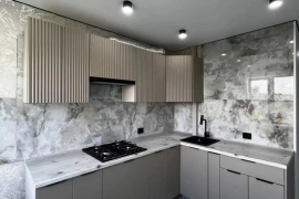 2-к. квартира, 47 м², 8/9 эт.