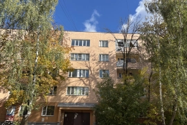Комната 12 м.кв Большевиков 1